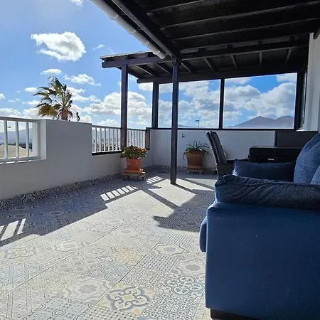Sunset House Lanzarote- House In With Sea View Tias